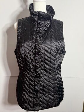 White House Black Market Black Quilted Satin Ruffle-Trim Puffer Vest